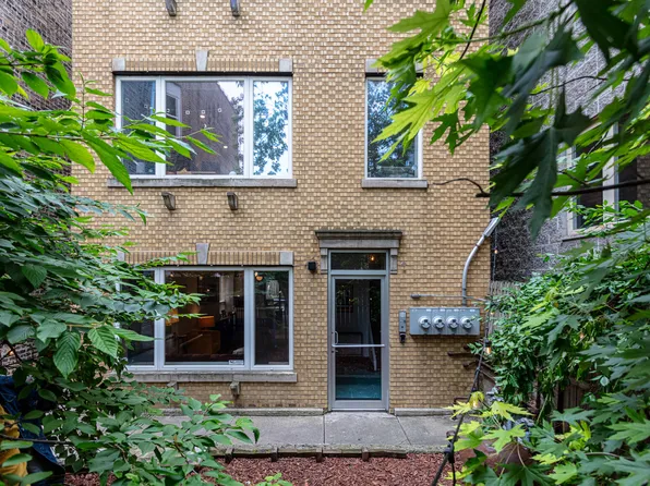2647 W Cortez St, Chicago, IL 60622