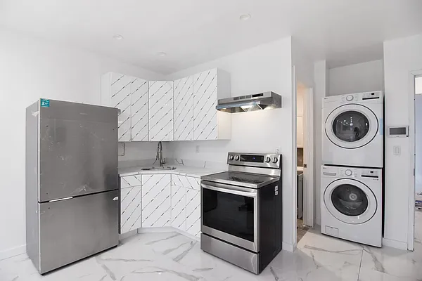 Rented by The Agency | media 2