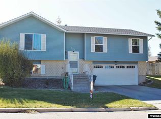 425 Hansen Ave, Evanston, WY 82930