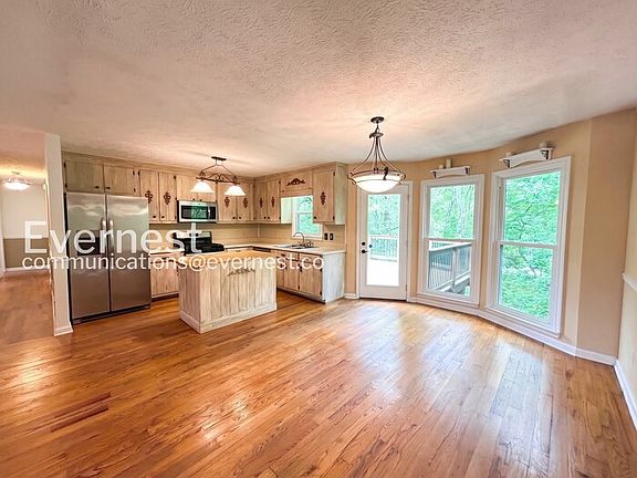 4th image of 2100 Toonigh Rd