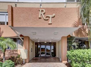 17920 Gulf Blvd APT 206, Redington Shores, FL 33708