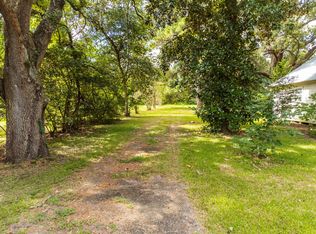 222 E Palm Rd, Fresno, TX 77545