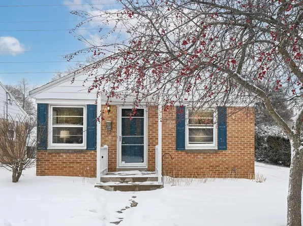 5648 North Dexter AVENUE, Glendale, WI 53209