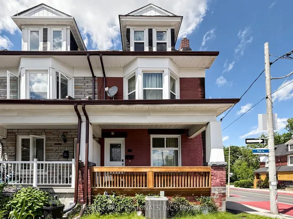 2 Muir Ave, Toronto, ON M6H 1E8