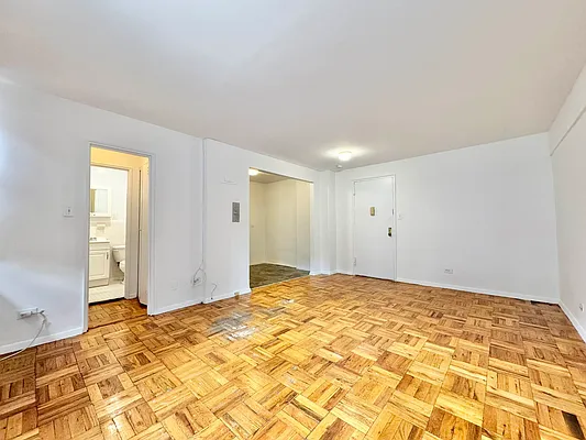 Rented by Skyward | media 10