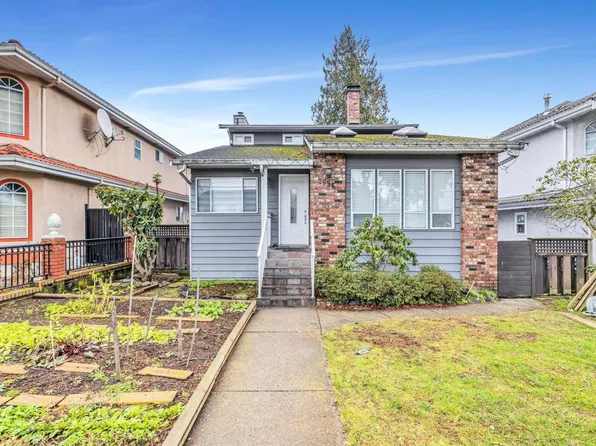 7996 Prince Edward St, Vancouver, BC V5X 3R6