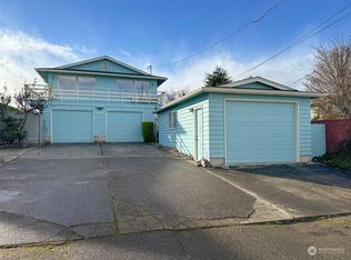 1431 W 5th St, Port Angeles, WA
