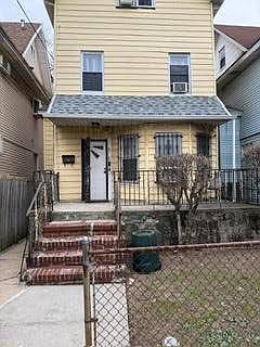 9725 Remington St, Jamaica, NY 11435 | MLS #11635904 | Zillow