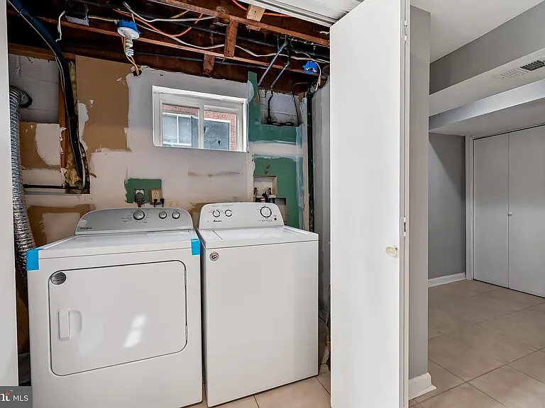 7409 25th Ave — Photo 32