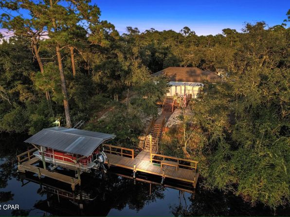 lakes beach cafe for sale