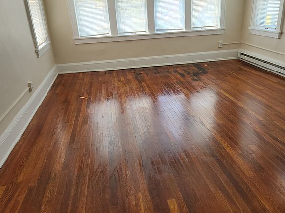 3rd image of 801 6th St NW #9