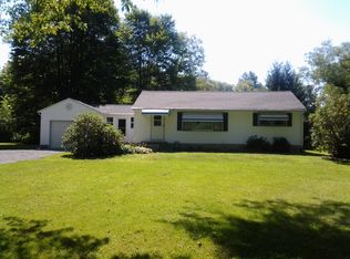 6260 Frogtown Rd, Hermitage, PA 16148