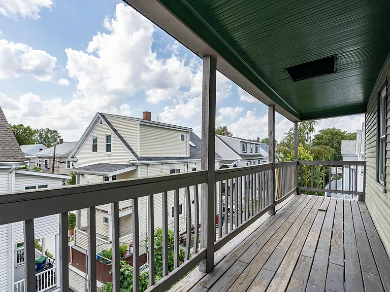 39 Perry St #3 — Photo 17