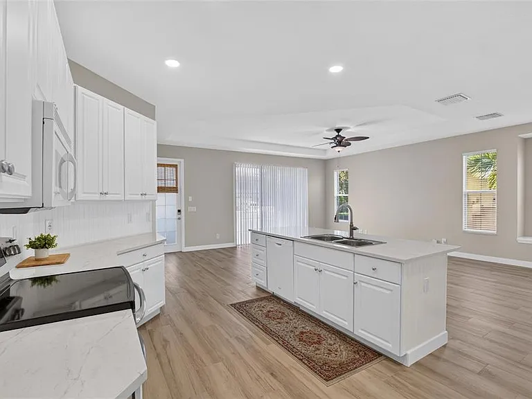 5508 Golden Isles Dr — Photo 30