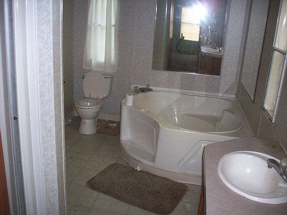2nd image of 210 Osceola Trl N