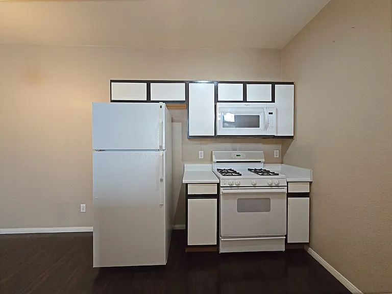 4960 Harrison Dr #112 — Photo 12