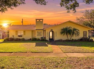 962 Corvette Dr, Largo, FL 33771