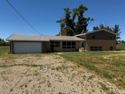 2002 S Highway 281, Aberdeen, SD, 57401
