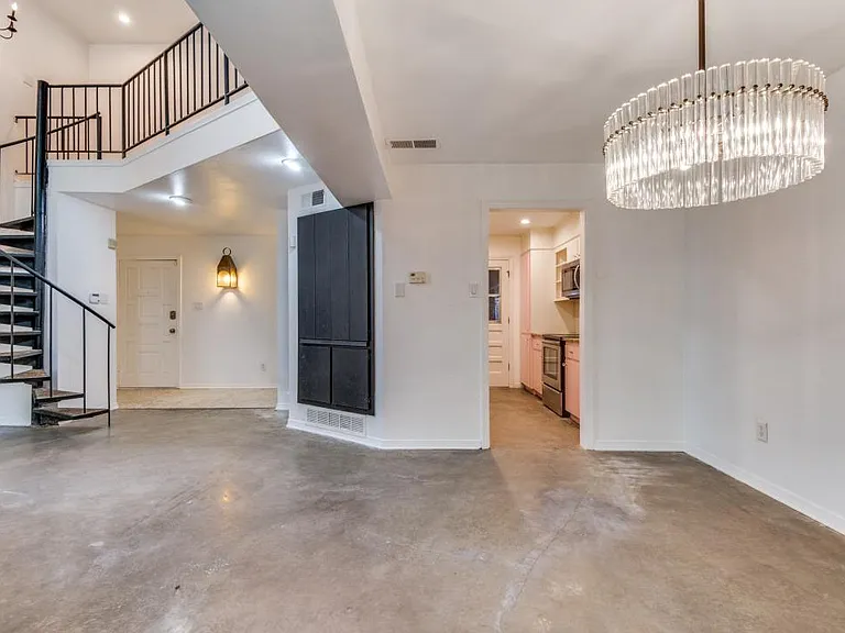 2100 Fleur De Lis Ct — Photo 15