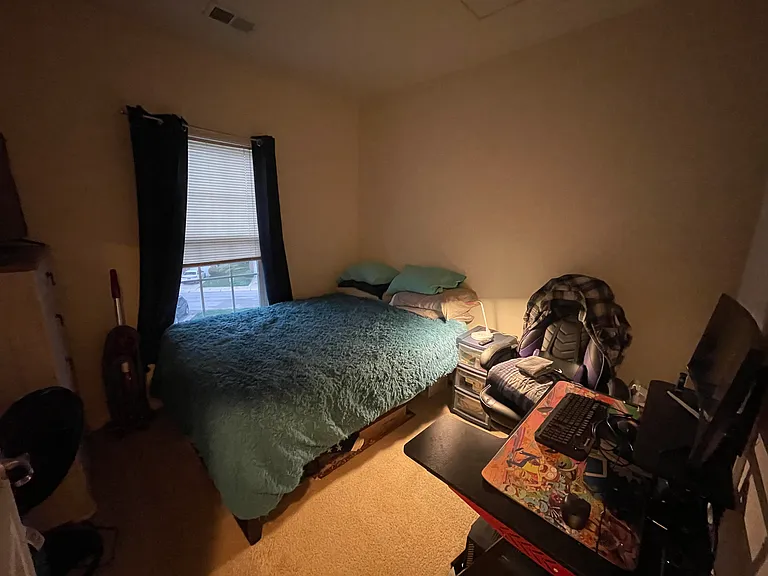 1038 Wisdom Ct — Photo 12