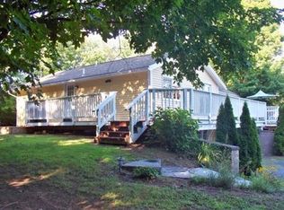 328 River St, Castleton, VT 05735