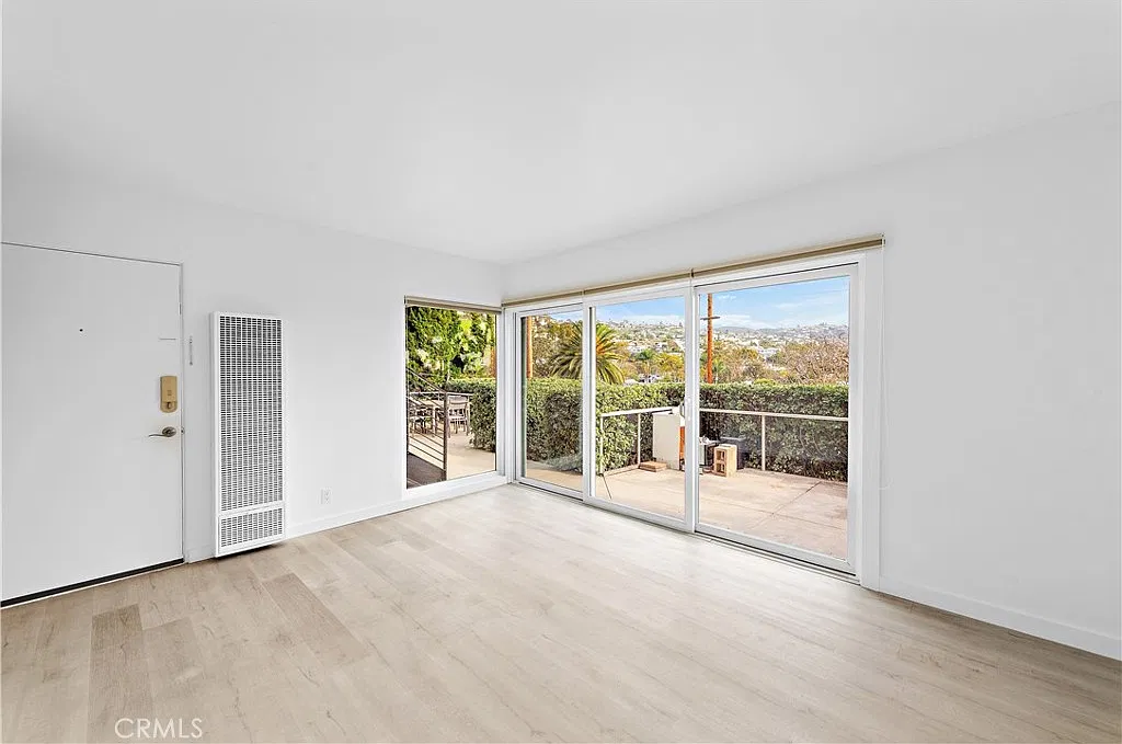 1 bed, 550 sqft, $3,000 — Photo 2
