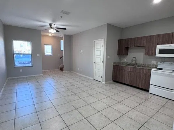 2206 E Highway 281 #B-11, Hidalgo, TX 78557