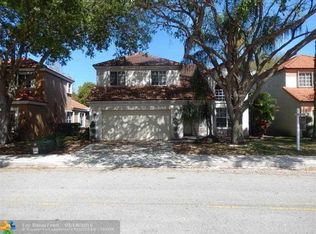 9281 Oak Grove Cir, Davie, FL 33328