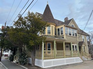 13 Maple St APT 1, Concord, NH 03301