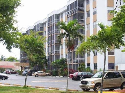 1st image of 16465 NE 22nd Ave APT 512