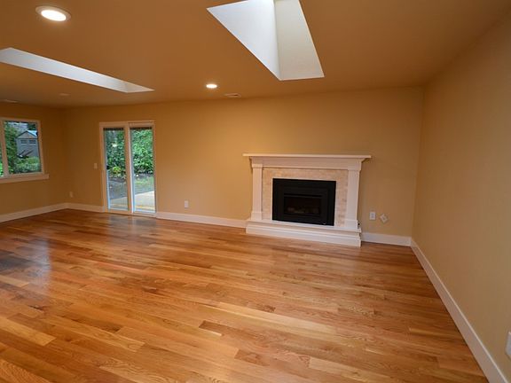 5th image of 11003 37th Ave NW