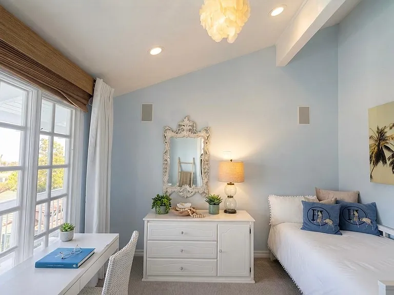 1423 Floresta Pl — Photo 5