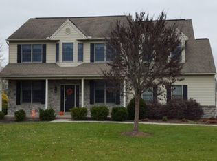 1415 Wellgate Ln, Mechanicsburg, PA