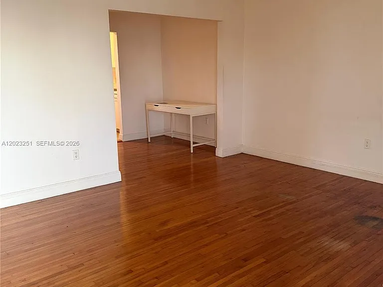 2200 Calais Dr #5 — Photo 5