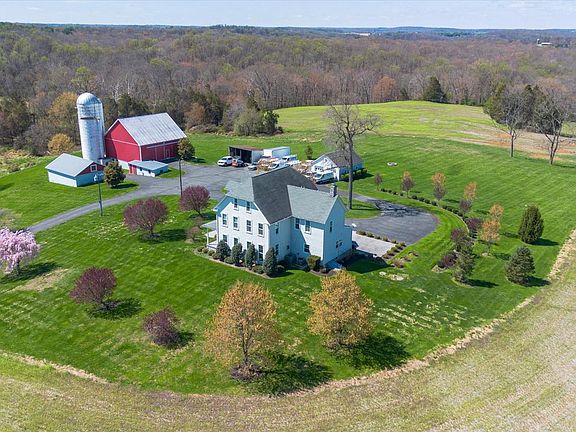 5th image of 1700 Castleton Rd
