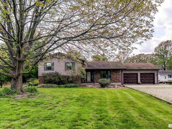 808 Poplar Dr Petersburg Il 62675 Zillow