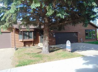 430 E Brandon Dr, Bismarck, ND 58503