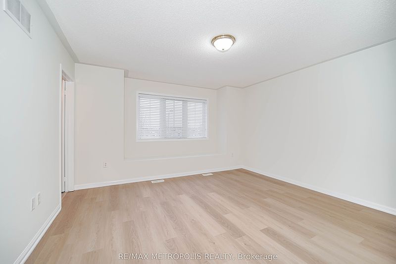 Brampton House for rent - 4 Bedrooms — photo 10