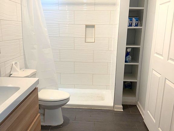 3rd image of 732 Kenyon St NW #2