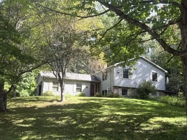 56 Heritage Road, Oakland, ME 04963