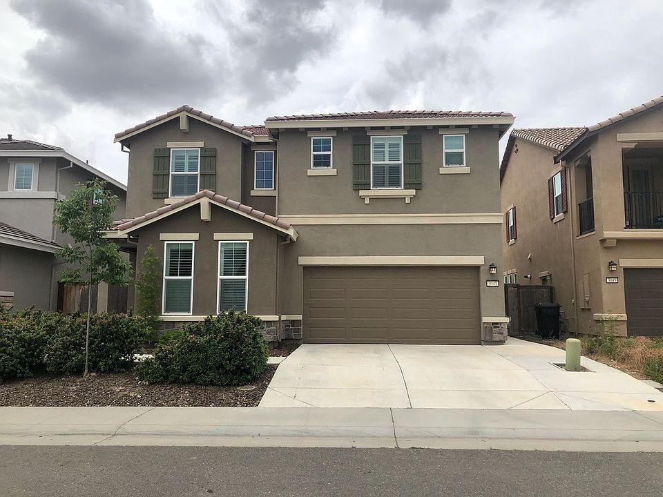 1st image of 3041 Lamar Way