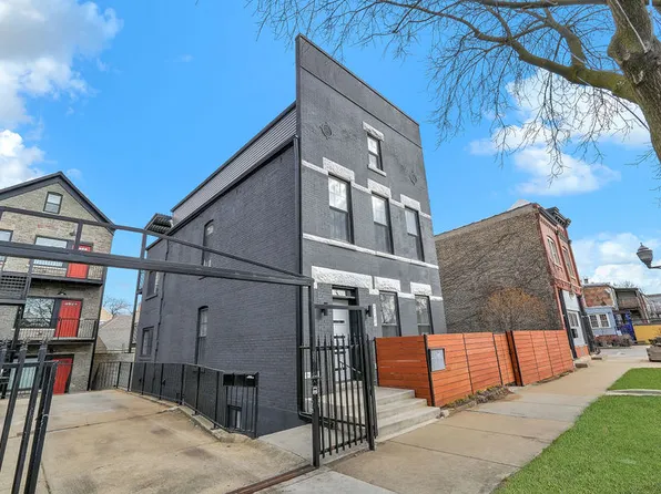 2704 W 24th Pl #1, Chicago, IL 60608