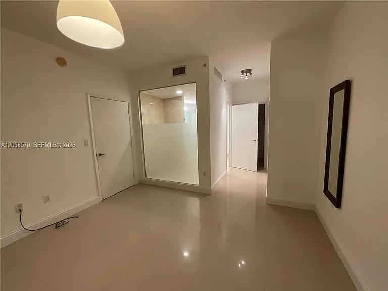 90 SW 3rd St #3910 — Photo 13