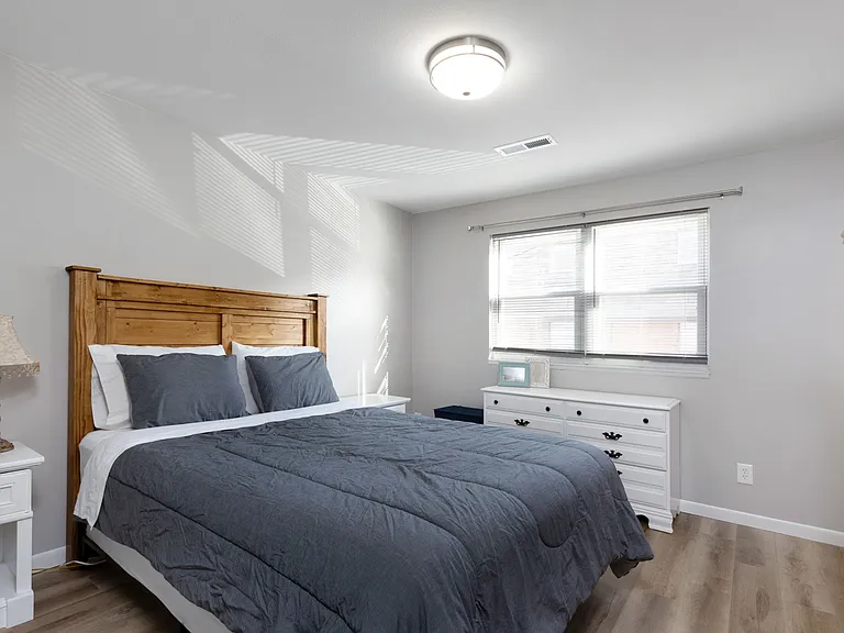 700 Sunset Ave #3 — Photo 12