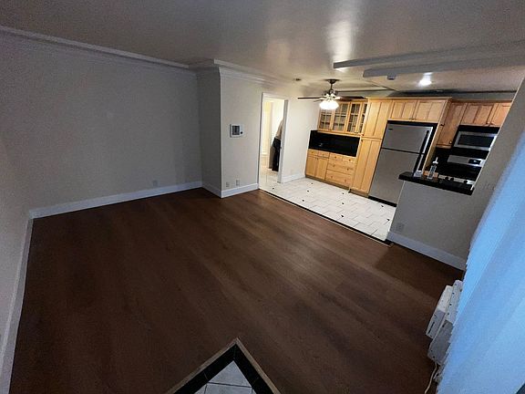 3rd image of 4150 34th St Unit 1