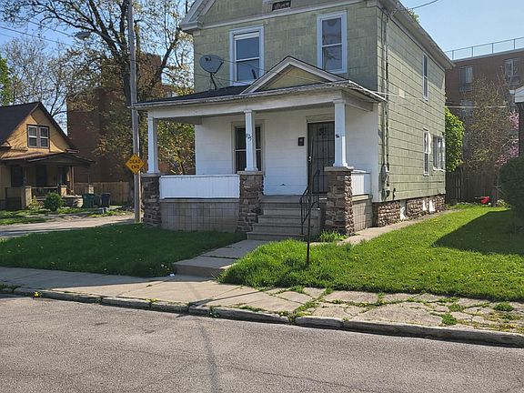 3rd image of 825 Armory Pl