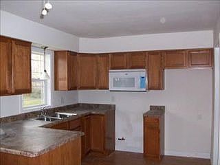 2nd image of 5945 Newport Ave
