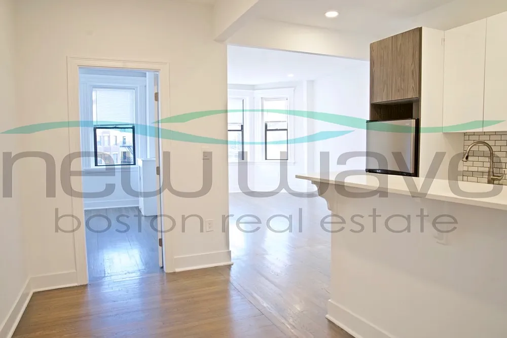 2 bed, 750 sqft, $3,800 — Photo 2