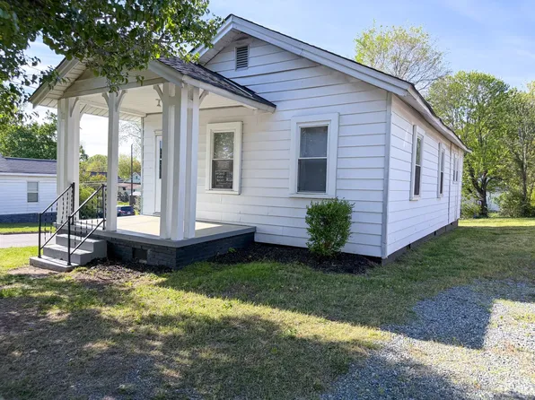 1104 W Webb Ave, Burlington, NC 27217