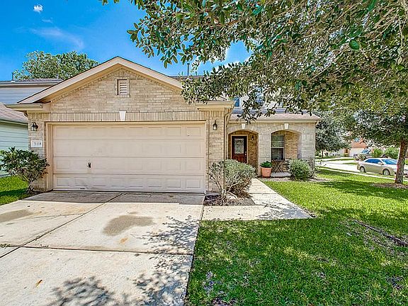 3rd image of 21118 Arcadia Park Ln